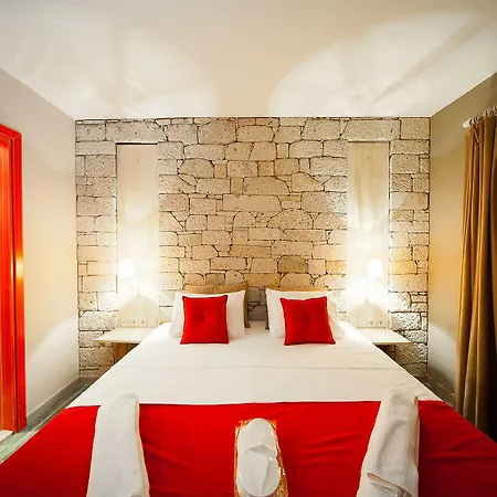 Ionic Bed & Breakfast Alaçatı