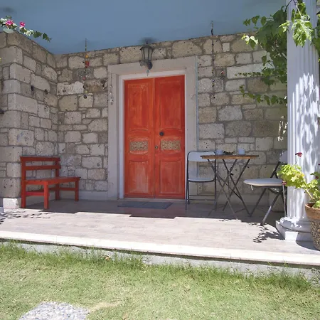 Ionic Bed & Breakfast Alaçatı
