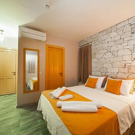 Ionic Bed & Breakfast Alaçatı