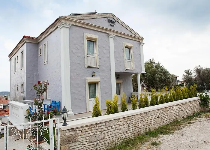 B&B Ionic Alacati